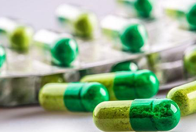 Azithromycin-Capsules021